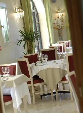 Restaurant Le Clos De Pradines Hotel 3*