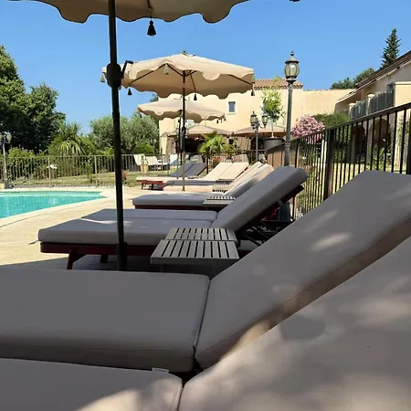 מלון Ceres - Boutique-hotel & - Elegance En Terre D'uzes