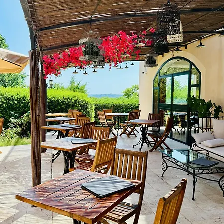 Ceres - Boutique-hotel & - Elegance En Terre D'uzes سان كوينتين-لا-بوتيريه