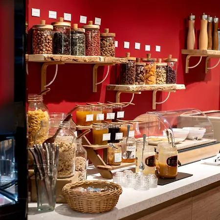 Ceres - Boutique-hotel & - Elegance En Terre D'uzes 생-쿠앵탕-라-포테리