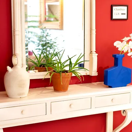 Ceres - Boutique-hotel & - Elegance En Terre D'uzes 생-쿠앵탕-라-포테리