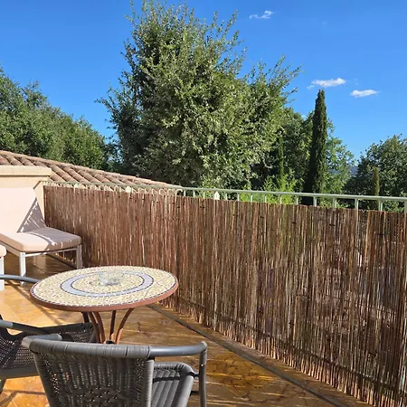 Ceres - Boutique-hotel & - Elegance En Terre D'uzes 3* 생-쿠앵탕-라-포테리