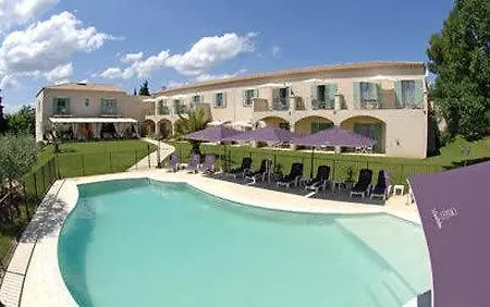 Hotel Restaurant Le Clos De Pradines 3*