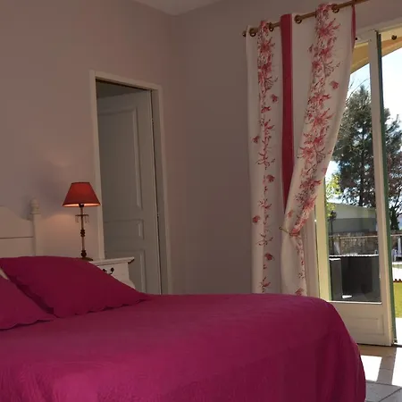 Hotel Restaurant Le Clos De Pradines Saint-Quentin-la-Poterie